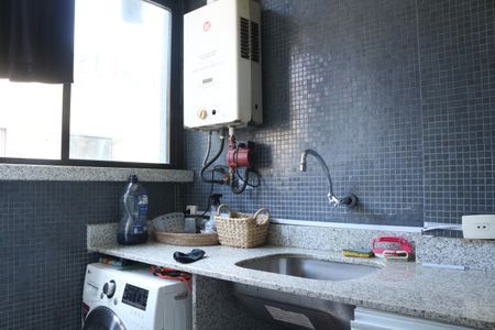 Apartamento à venda com 236m², 3 quartos e 2 vagasÁrea de Serviço