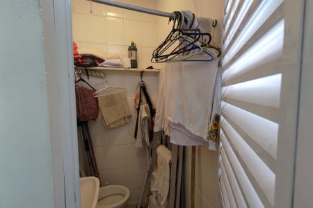 Apartamento à venda com 236m², 3 quartos e 2 vagasBanheiro de serviço