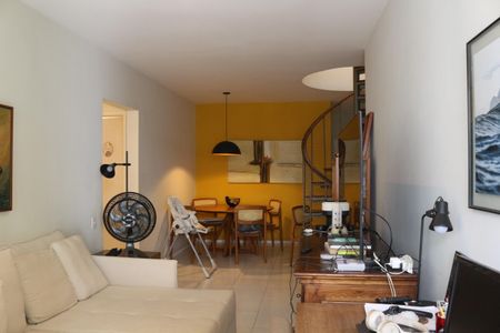 Apartamento à venda com 236m², 3 quartos e 2 vagasSala