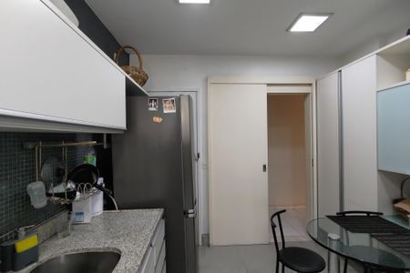 Apartamento à venda com 236m², 3 quartos e 2 vagasCozinha