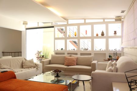 Apartamento à venda com 236m², 3 quartos e 2 vagasSala 2