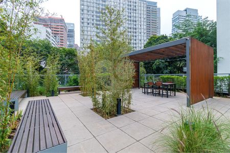 Apartamento à venda com 1 quarto, 70m² em Jardins, São Paulo