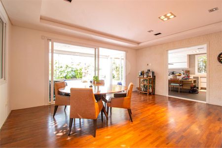 Casa à venda com 4 quartos, 451m² em Jardim Cordeiro, São Paulo