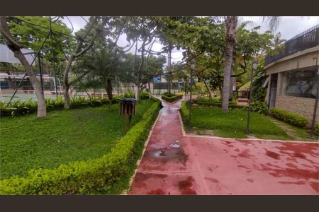 Apartamento à venda com 74m², 3 quartos e 1 vaga