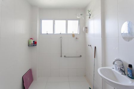 Apartamento à venda com 60m², 1 quarto e 1 vaga Apartamento à venda com 60m², 1 quarto e 1 vagaBanheiro