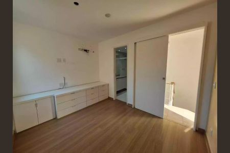 Apartamento à venda com 107m², 3 quartos e 2 vagas