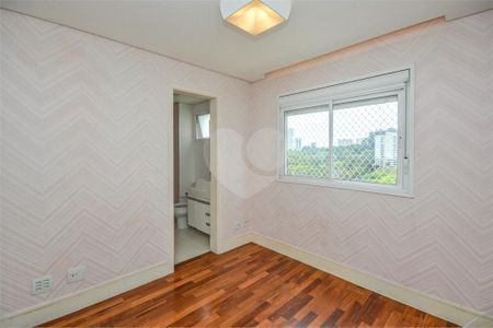 Apartamento à venda com 141m², 3 quartos e 2 vagas