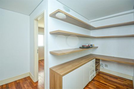 Apartamento à venda com 141m², 3 quartos e 2 vagas
