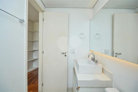 Apartamento à venda com 141m², 3 quartos e 2 vagas