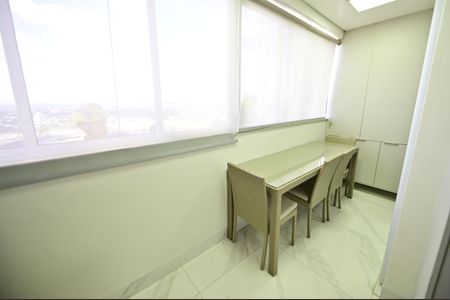 Apartamento para alugar com 52m², 1 quarto e 1 vagaÁrea de Serviço