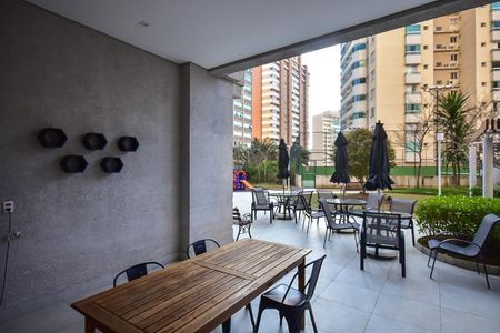 Apartamento à venda com 58m², 1 quarto e 2 vagasChurrasqueira