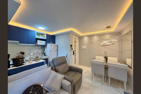 Sala  de apartamento à venda com 2 quartos, 45m² em Jardim São Luís, São Paulo