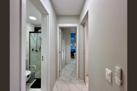 Apartamento à venda com 45m², 2 quartos e 1 vaga Apartamento à venda com 45m², 2 quartos e 1 vagaCorredor Quartos