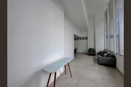 Apartamento à venda com 45m², 2 quartos e 1 vaga Apartamento à venda com 45m², 2 quartos e 1 vagaHall Social Bloco