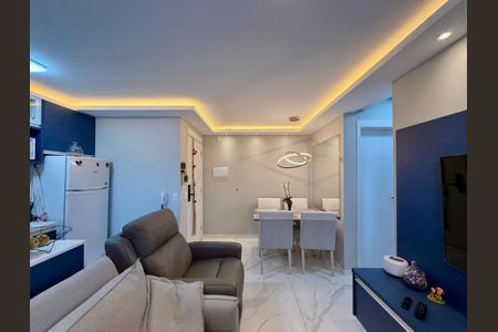 Apartamento à venda com 45m², 2 quartos e 1 vaga Apartamento à venda com 45m², 2 quartos e 1 vagaSala