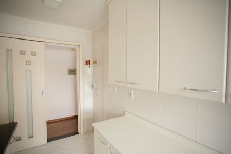 Apartamento à venda com 65m², 2 quartos e 2 vagas Apartamento à venda com 65m², 2 quartos e 2 vagasCOZINHA