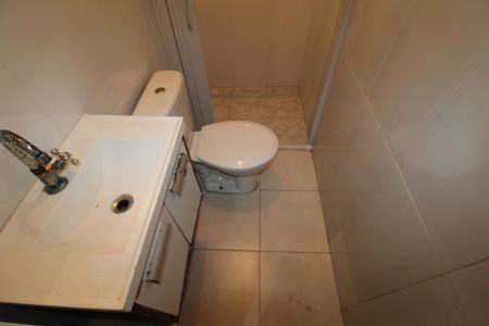 Casa à venda com 150m², 5 quartos e 1 vagaQuarto 2 - Banheiro