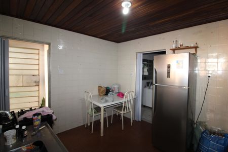 Casa à venda com 150m², 5 quartos e 1 vagaCasa 3 - Cozinha