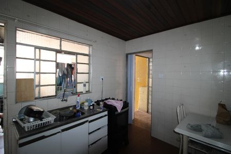 Casa à venda com 150m², 5 quartos e 1 vagaCasa 3 - Cozinha