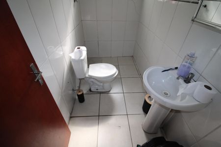 Casa à venda com 150m², 5 quartos e 1 vagaCasa 3 - Banheiro