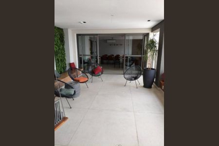 Apartamento à venda com 79m², 3 quartos e 1 vagaFoto 02
