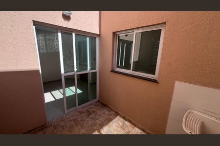 Apartamento para alugar com 52m², 2 quartos e 1 vaga Apartamento para alugar com 52m², 2 quartos e 1 vagaÁrea de Serviço