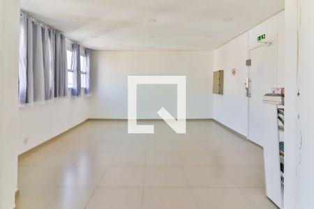 Apartamento para alugar com 55m², 2 quartos e sem vagaÁrea comum