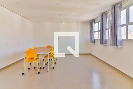 Apartamento para alugar com 55m², 2 quartos e sem vagaÁrea comum