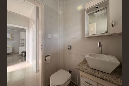 Casa à venda com 220m², 4 quartos e 2 vagasLavabo 