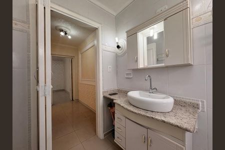 Casa à venda com 220m², 4 quartos e 2 vagasBanheiro