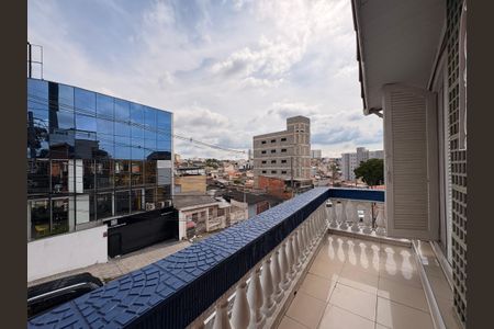 Casa à venda com 220m², 4 quartos e 2 vagasSacada