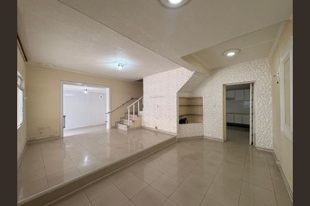 Sala de casa para alugar com 4 quartos, 220m² em Vila Curuçá, Santo André