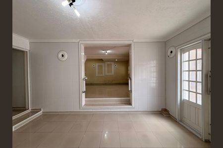 Casa à venda com 220m², 4 quartos e 2 vagasSala de jantar 