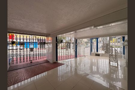 Casa à venda com 220m², 4 quartos e 2 vagasGaragem