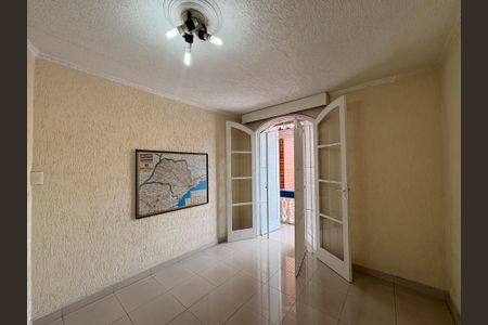 Casa à venda com 220m², 4 quartos e 2 vagasQuarto 2
