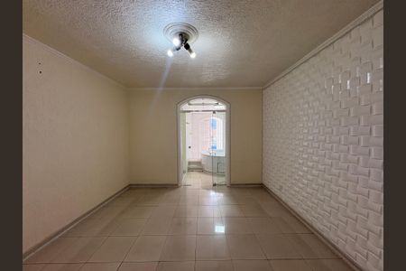 Casa à venda com 220m², 4 quartos e 2 vagasSuite