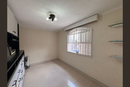 Casa à venda com 220m², 4 quartos e 2 vagasQuarto 1