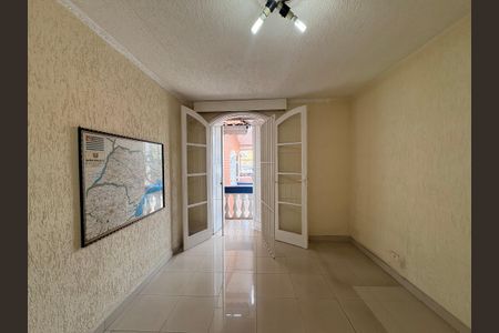 Casa à venda com 220m², 4 quartos e 2 vagasQuarto 2