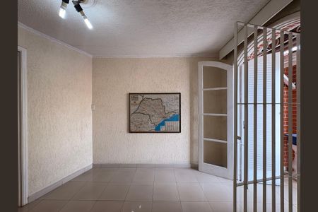 Casa à venda com 220m², 4 quartos e 2 vagasQuarto 2