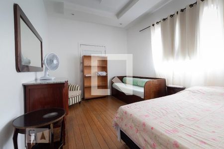 Quarto 2 de casa para alugar com 2 quartos, 95m² em Pinheiros, São Paulo