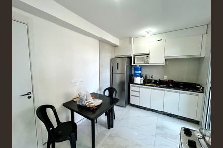 Apartamento à venda com 45m², 2 quartos e 1 vaga Apartamento à venda com 45m², 2 quartos e 1 vagaCozinha