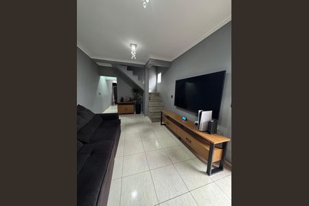 Sala de casa à venda com 2 quartos, 155m² em Vila Maricy, Guarulhos