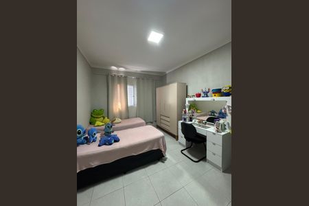 Quarto 2 de casa à venda com 2 quartos, 155m² em Vila Maricy, Guarulhos