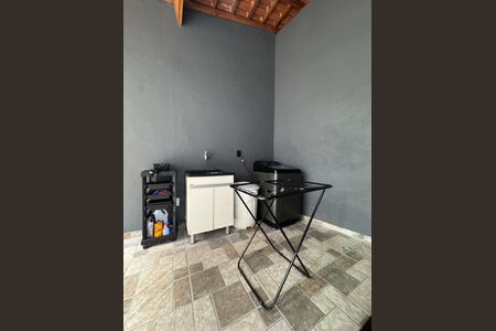 Casa à venda com 155m², 2 quartos e 2 vagas Casa à venda com 155m², 2 quartos e 2 vagasÁrea Externa