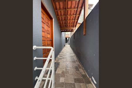 Casa à venda com 155m², 2 quartos e 2 vagas Casa à venda com 155m², 2 quartos e 2 vagasÁrea Externa