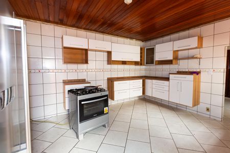 Casa para alugar com 3 quartos, 200m² em Industrial, Contagem