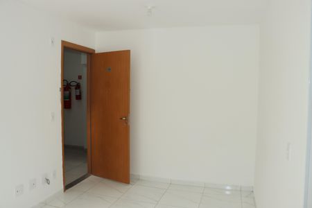 Quarto 1 de apartamento para alugar com 2 quartos, 39m² em Lajeado, Cotia