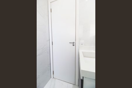 Apartamento para alugar com 55m², 2 quartos e 1 vaga Apartamento para alugar com 55m², 2 quartos e 1 vagaBanheiro