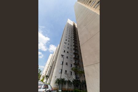 Fachada do bloco de apartamento para alugar com 2 quartos, 55m² em Centro, Barueri