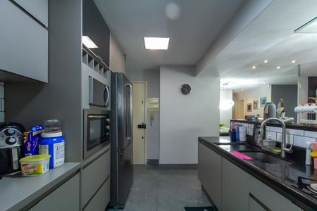 Apartamento à venda com 104m², 3 quartos e 2 vagasCozinha